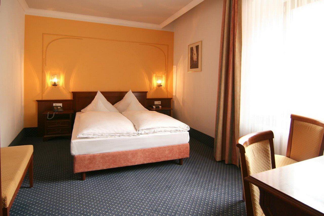 Altstadthotel Arch Hotel 4*