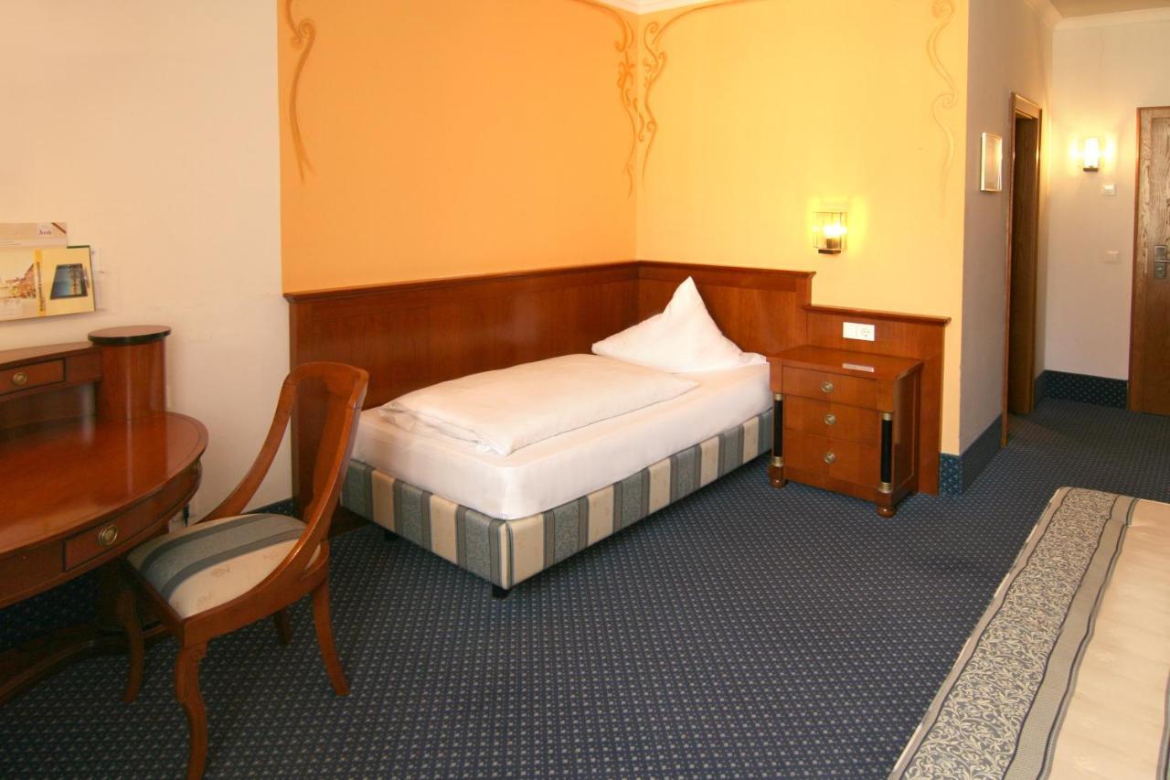 Altstadthotel Arch Hotel 4*