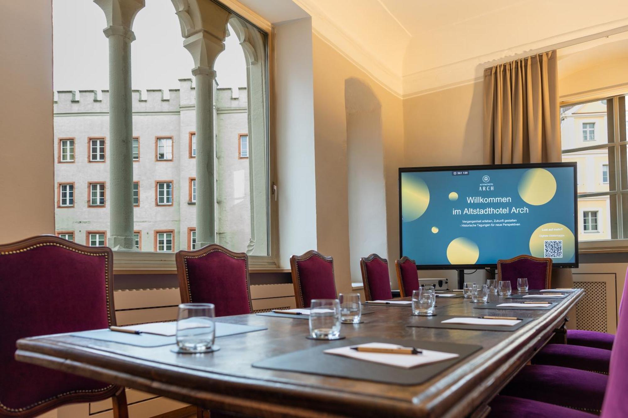 Altstadthotel Arch 4*